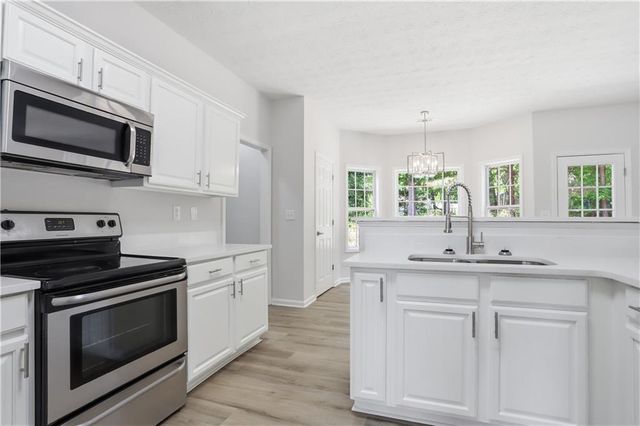 2425 Santa Barbra Court SE, Conyers, GA 30013