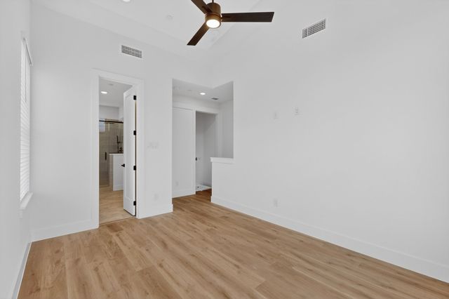2230 Shea Road 101, Dallas, TX 75235