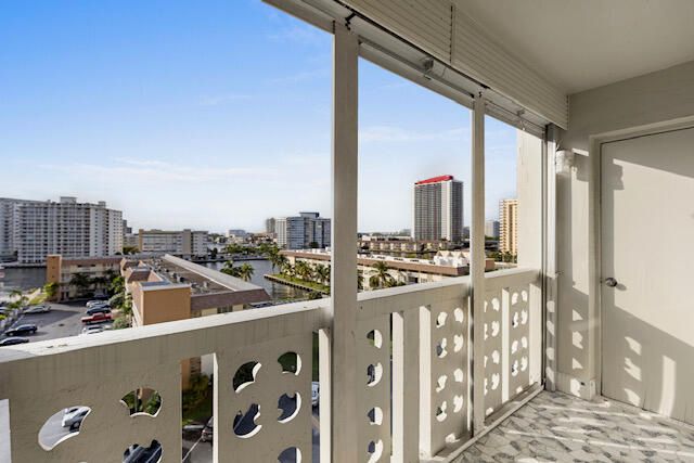 1893 S Ocean Drive 802, Hallandale Beach, FL 33009