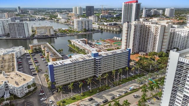 1893 S Ocean Drive 802, Hallandale Beach, FL 33009