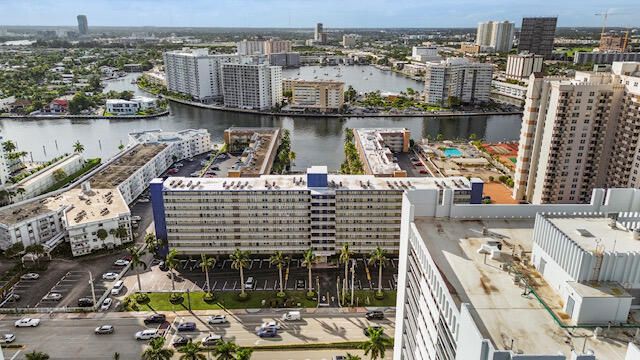 1893 S Ocean Drive 802, Hallandale Beach, FL 33009