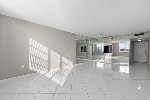 1893 S Ocean Drive 802, Hallandale Beach, FL 33009