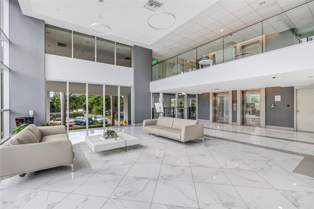 525 N Ocean Blvd, Pompano Beach, FL 33062