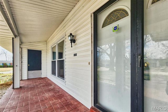 2325 Grassland Drive, Florissant, MO 63033