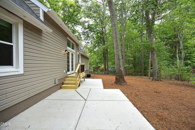 200 Honeysuckle Lane, Cary, NC 27513