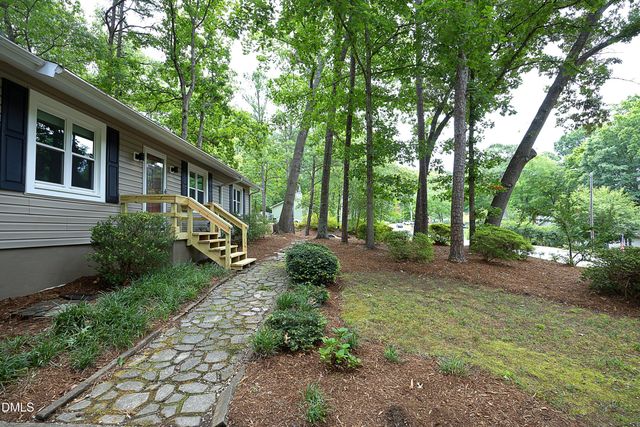 200 Honeysuckle Lane, Cary, NC 27513