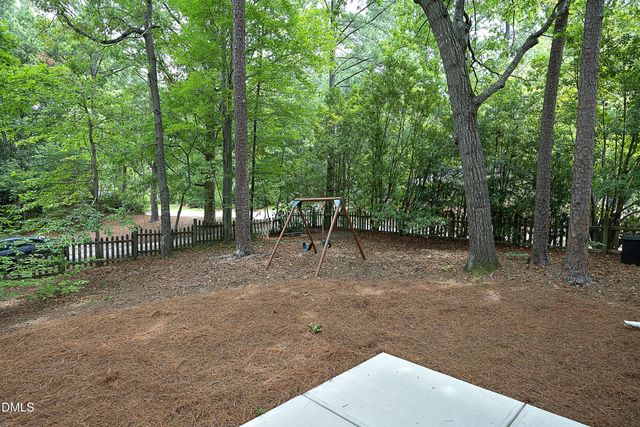 200 Honeysuckle Lane, Cary, NC 27513