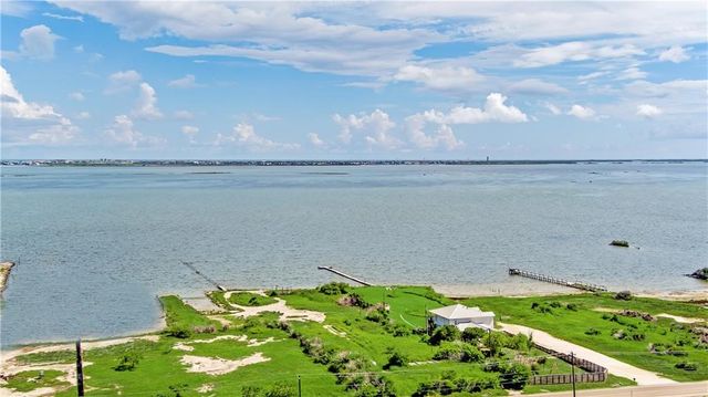 2229 Laguna Shores Dr., Corpus Christi, TX 78418