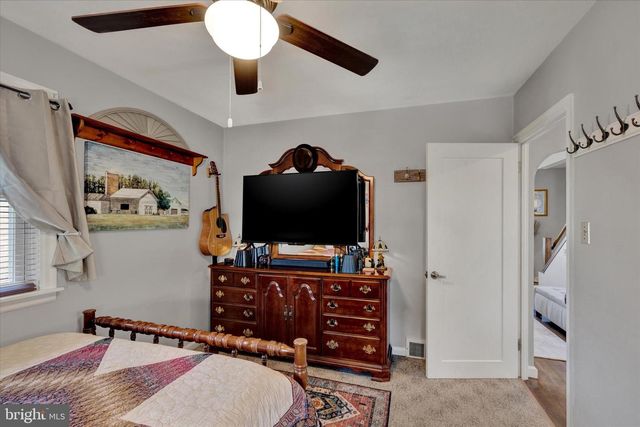 106 E POPLAR ST, Lebanon, PA 17042