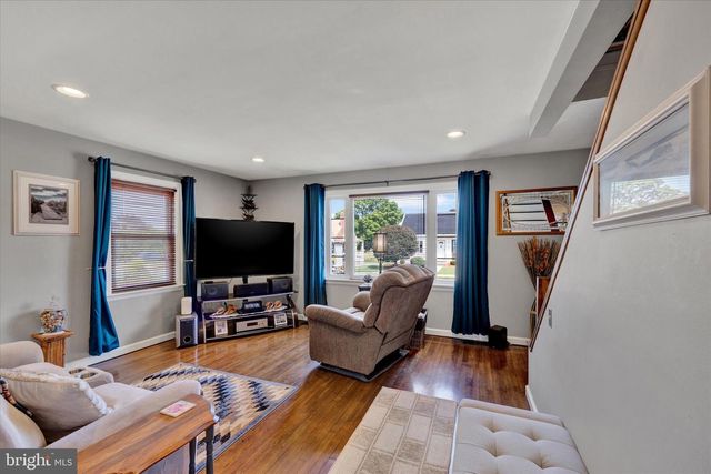 106 E POPLAR ST, Lebanon, PA 17042
