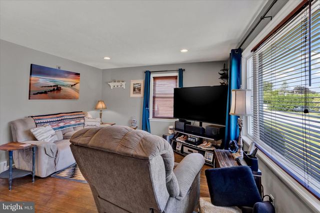 106 E POPLAR ST, Lebanon, PA 17042