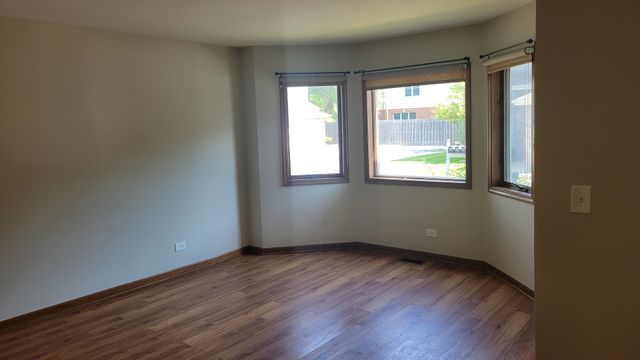 104 Quail Drive, Countryside, IL 60525