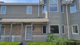 104 Quail Drive, Countryside, IL 60525