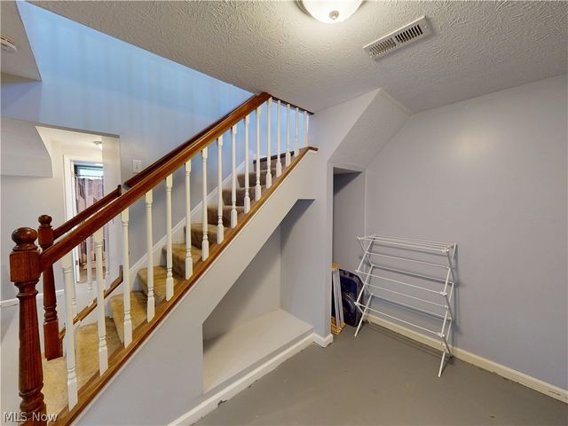 2821 Wales Avenue, Parma, OH 44134