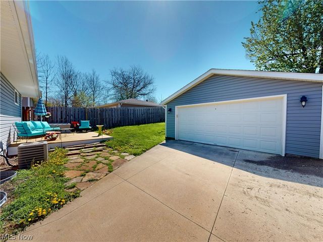 2821 Wales Avenue, Parma, OH 44134