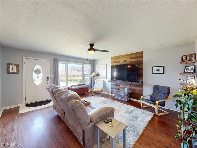 2821 Wales Avenue, Parma, OH 44134