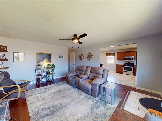 2821 Wales Avenue, Parma, OH 44134