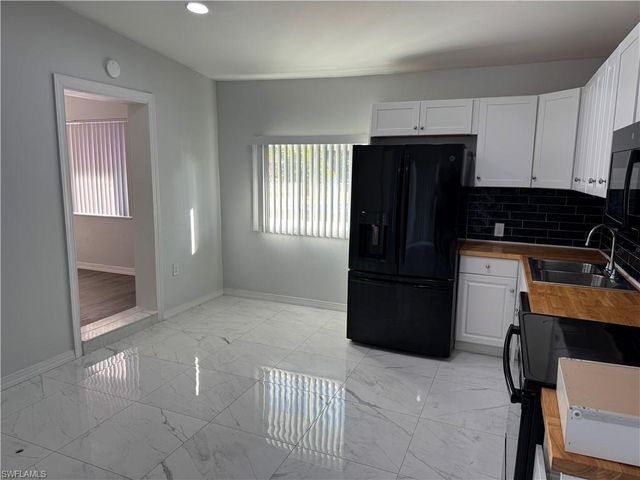 2711 Elmwood ST, Fort Myers, FL 33901