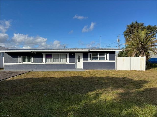 2711 Elmwood ST, Fort Myers, FL 33901