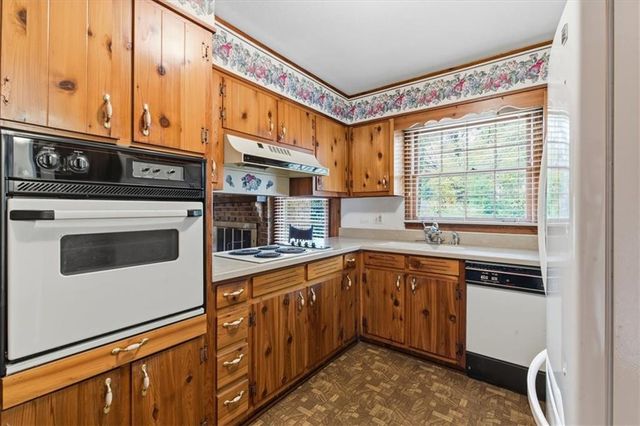 1038 Arden SW Drive, Marietta, GA 30008