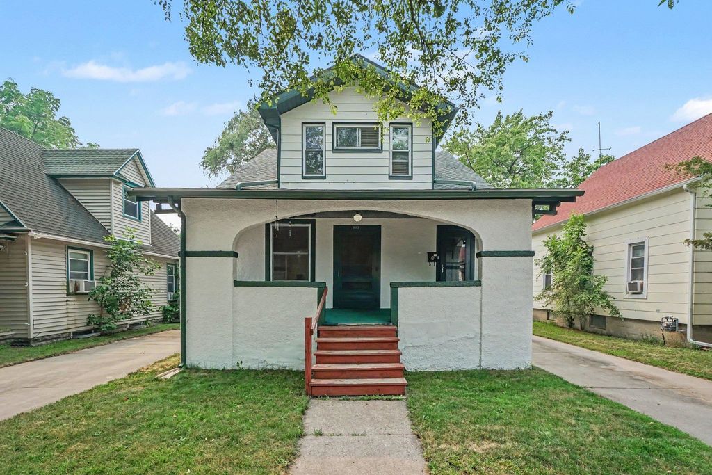 802 Wilson Street, Bay City, MI 48708