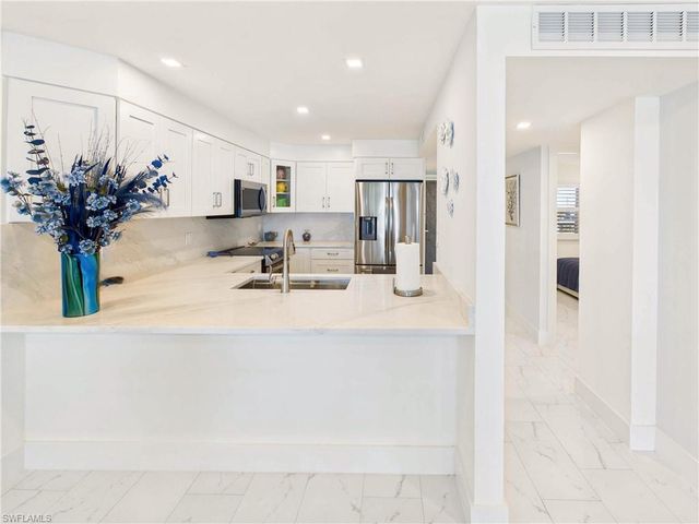 25870 Hickory BLVD # 402, Bonita Springs, FL 34134