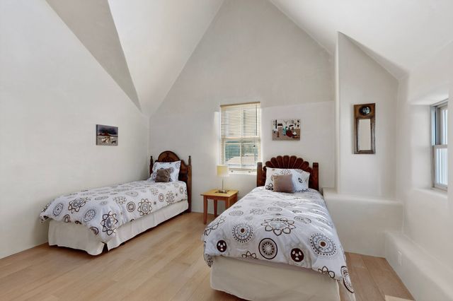 226 County Rd 75, Truchas, NM 87578