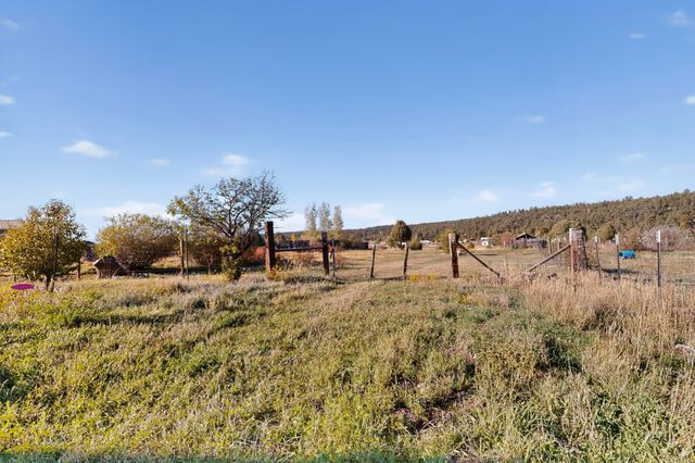 226 County Rd 75, Truchas, NM 87578