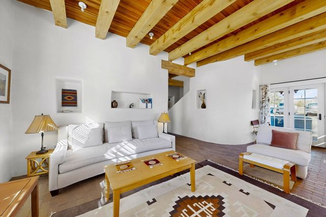 226 County Rd 75, Truchas, NM 87578