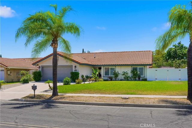 2326 N Sycamore, Rialto, CA 92377