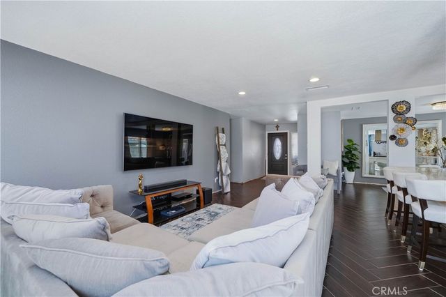 2326 N Sycamore, Rialto, CA 92377