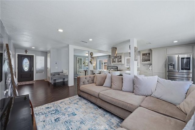 2326 N Sycamore, Rialto, CA 92377
