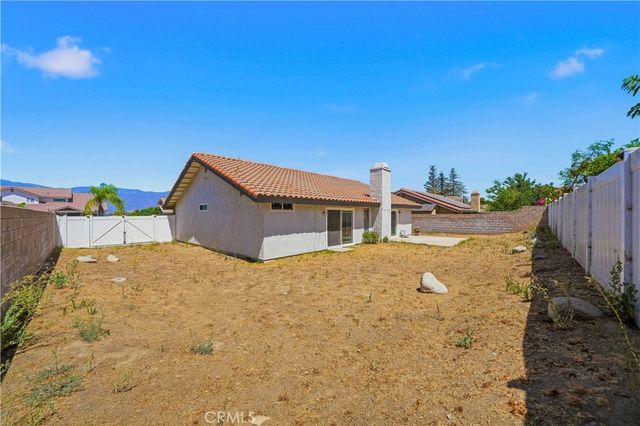 2326 N Sycamore, Rialto, CA 92377