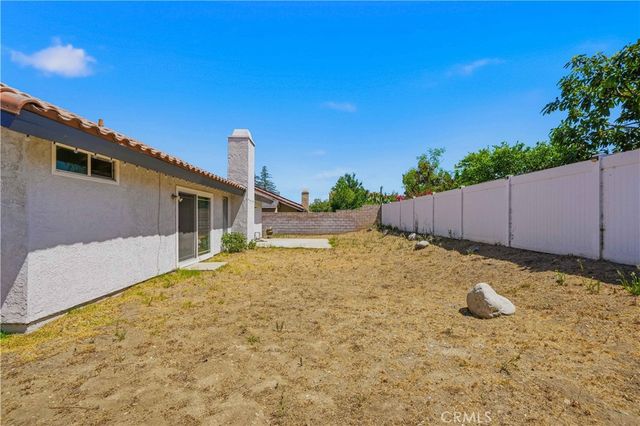 2326 N Sycamore, Rialto, CA 92377