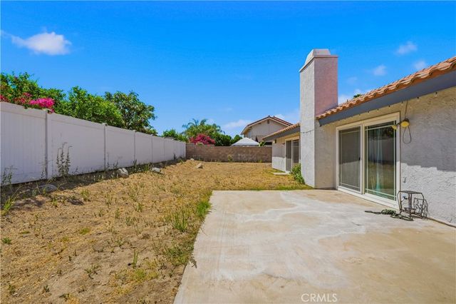 2326 N Sycamore, Rialto, CA 92377