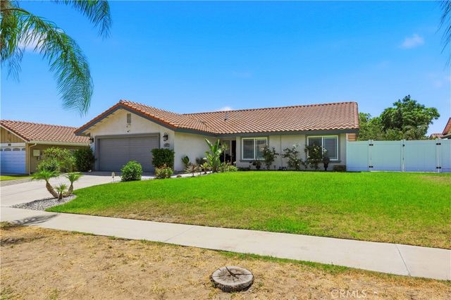 2326 N Sycamore, Rialto, CA 92377