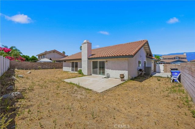 2326 N Sycamore, Rialto, CA 92377