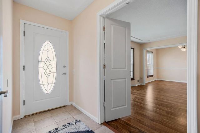 7824 Westridge Road, Raytown, MO 64138