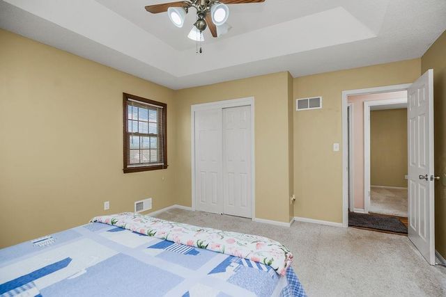 7824 Westridge Road, Raytown, MO 64138