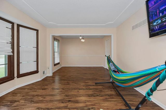 7824 Westridge Road, Raytown, MO 64138