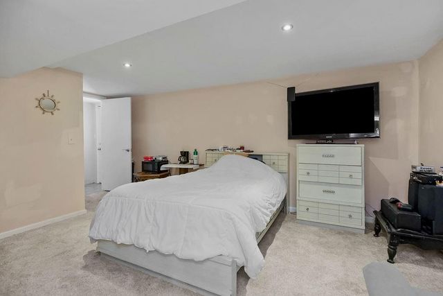 7824 Westridge Road, Raytown, MO 64138