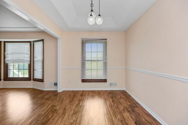 7824 Westridge Road, Raytown, MO 64138