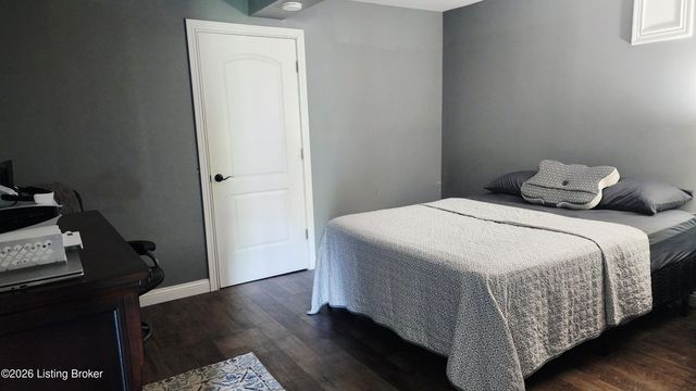1202 Deer Fields Trace, La Grange, KY 40031