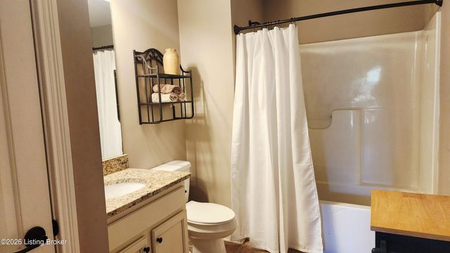 1202 Deer Fields Trace, La Grange, KY 40031