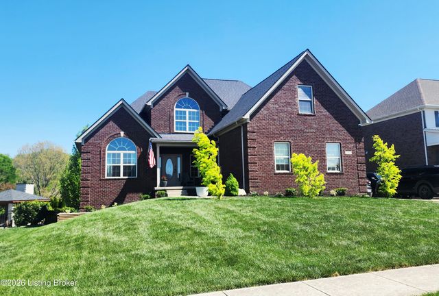 1202 Deer Fields Trace, La Grange, KY 40031
