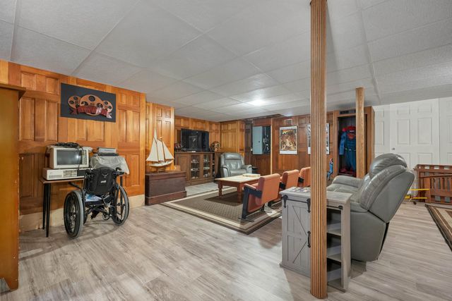22 Fairway Drive, Ashland, NH 03217