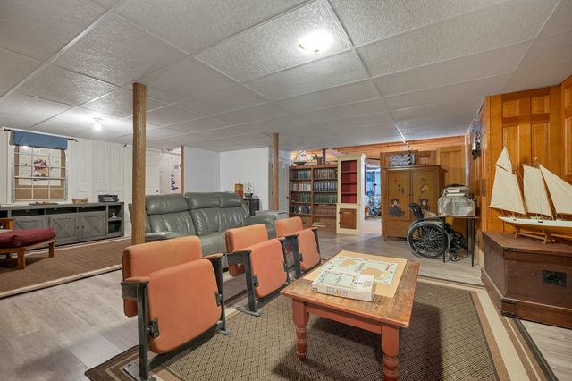 22 Fairway Drive, Ashland, NH 03217
