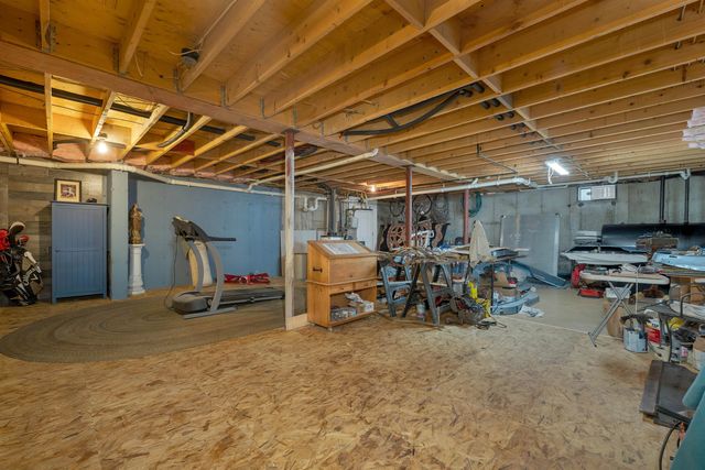 22 Fairway Drive, Ashland, NH 03217