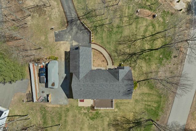 22 Fairway Drive, Ashland, NH 03217