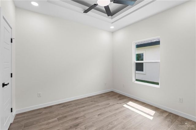 3705 E Diamondhead Avenue, Alton, TX 78573